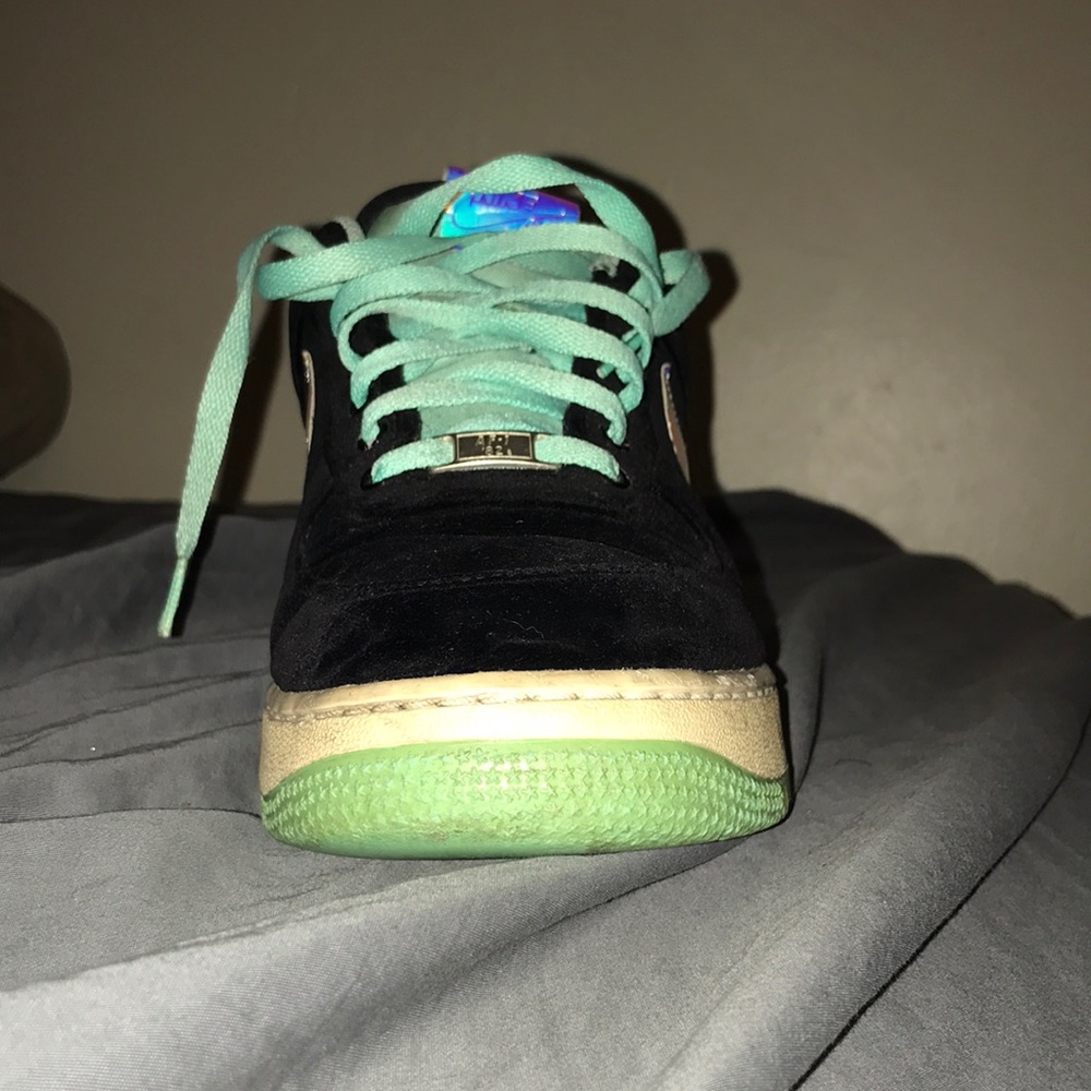 Air Force Ones - Picture 4 of 4